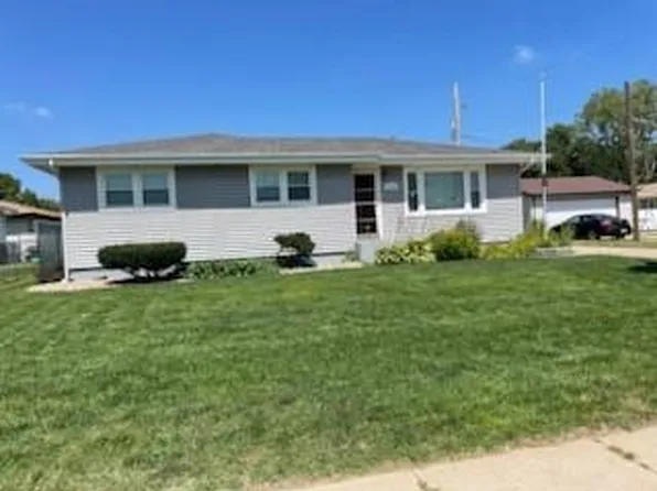2718 W 10th St, Grand Island, NE 68803