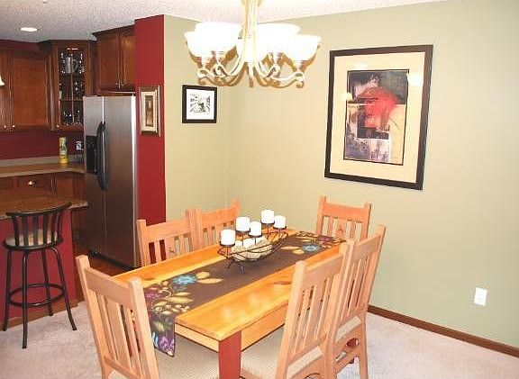 3rd image of 3477 Maureen Ln