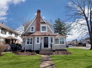 54 Herman Blvd, Franklin Square, NY 11010
