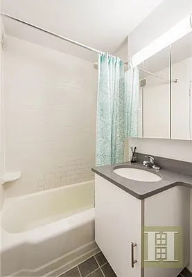 Rented by Halstead Real Estate | media 4