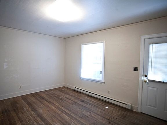 3rd image of 645 NE Campus St APT 1