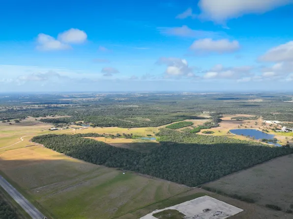 000 TX 97, Gonzales, TX 78629