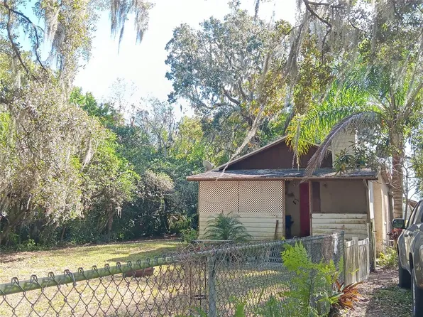 3009 Sparkman Rd, Plant City, FL 33566