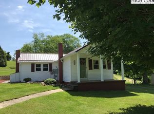 1022 Black Bear Inn Rd, West Jefferson, NC 28694