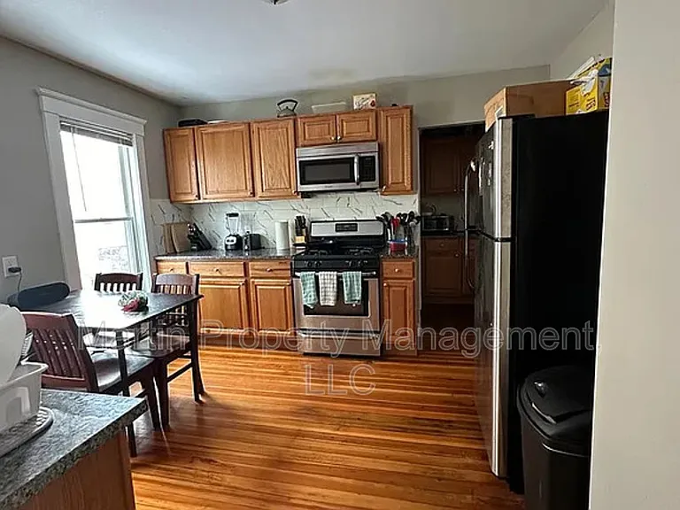 42-44 Whitman St #1 — Photo 3