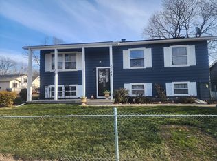 33749 N Oak St, Grayslake, IL