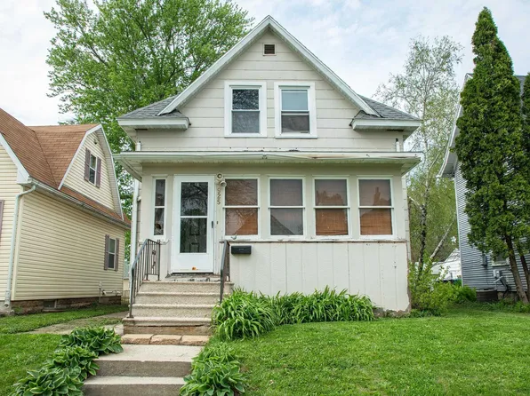 925 Forest Ave, Waterloo, IA 50702