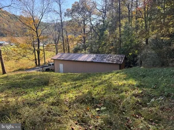 Whetstone Rd, Mannington, WV 26582