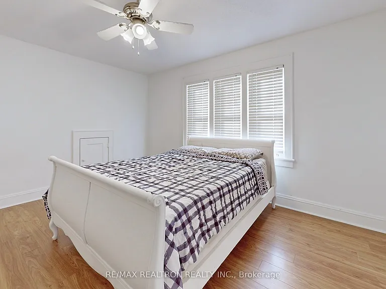 14 Myrtle Ave — Photo 17