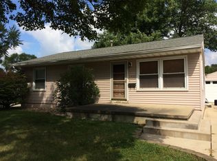 5460 Plainview Dr NW, Cedar Rapids, IA 52405