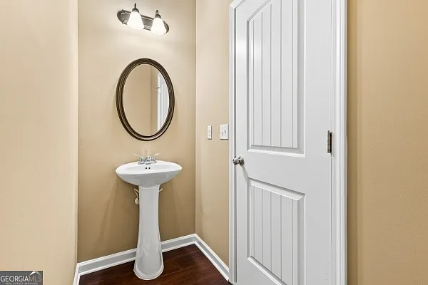 3920 Lake Manor Way — Photo 12