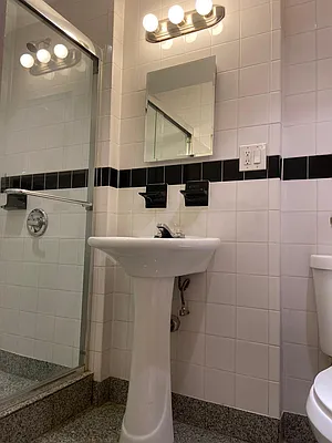 Rented by The Bracha Group | media 11