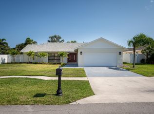 4218 Woods End Rd, Boca Raton, FL 33487