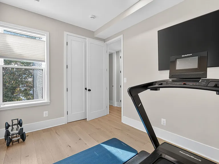 32 Adams St NW — Photo 47