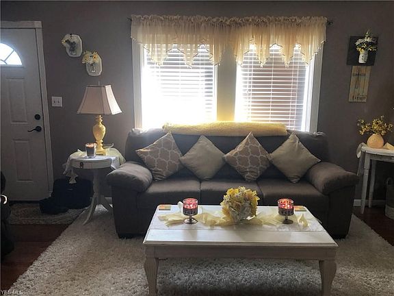 4th image of 2909 Avondale Ave