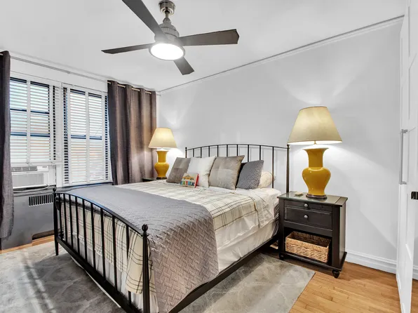 222 East 35th Street 1E image 12 of 12