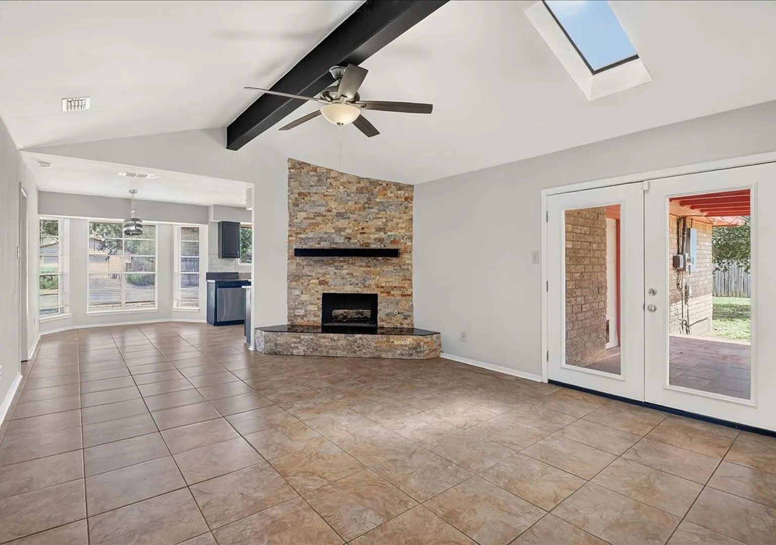 4109 Fonvilla Circle - 3/Bed 2/Bath - $1,695/month — Photo 4