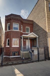 3739 W Division St, Chicago, IL, 60651
