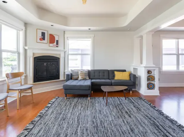 (undisclosed Address), Seattle, WA 98107