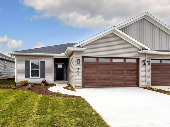 462 N 3rd St, Eldridge, IA 52748