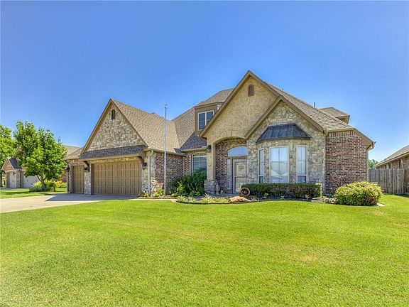 2nd image of 1324 S Brayden Dr