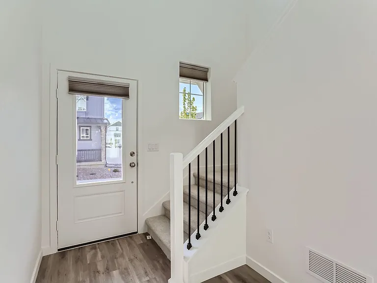 1991 S Fultondale Ct — Photo 4