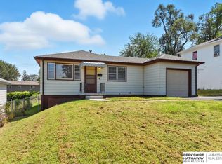 4135 N 61st St, Omaha, NE 68104