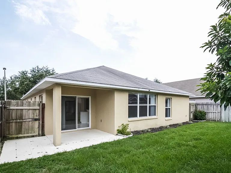 9801 Laurel Ledge Dr — Photo 14