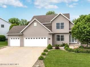 1140 Ashley Ln SW, Rochester, MN 55902