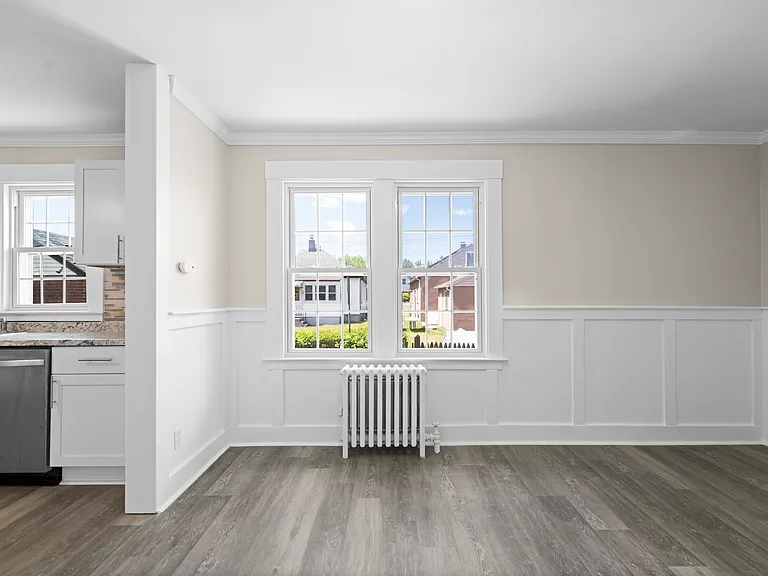70 Lambert St — Photo 19