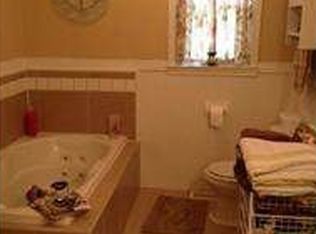 219 E 13th St, Hermann, MO 65041