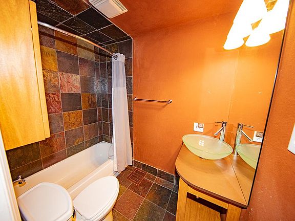 4th image of 3620 Marburg Ave
