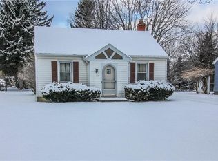 51 Fenton Rd, Rochester, NY 14624