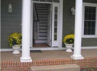 10 Churchill Ln, Charlottesville, VA 22903