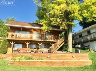 9819 N Lake Point Dr, Otter Lake, MI 48464