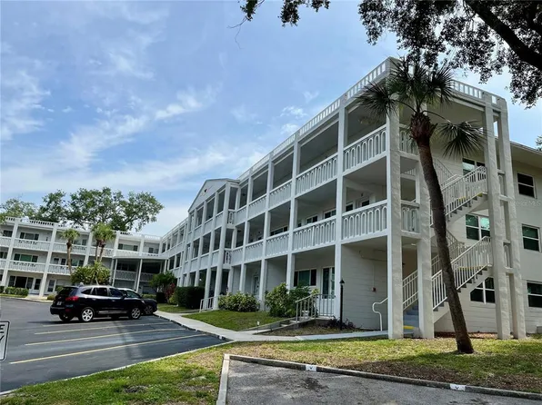 2021 Australia Way W APT 59, Clearwater, FL 33763