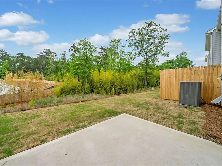 602 Jervis Way — Photo 19
