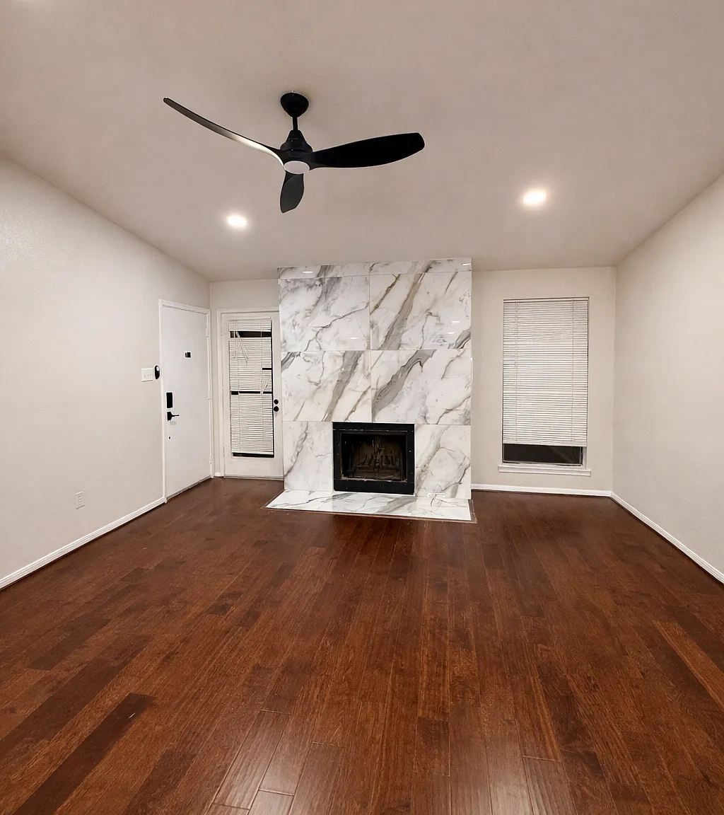 2 bed, 1074 sqft, $1,600 — Photo 2