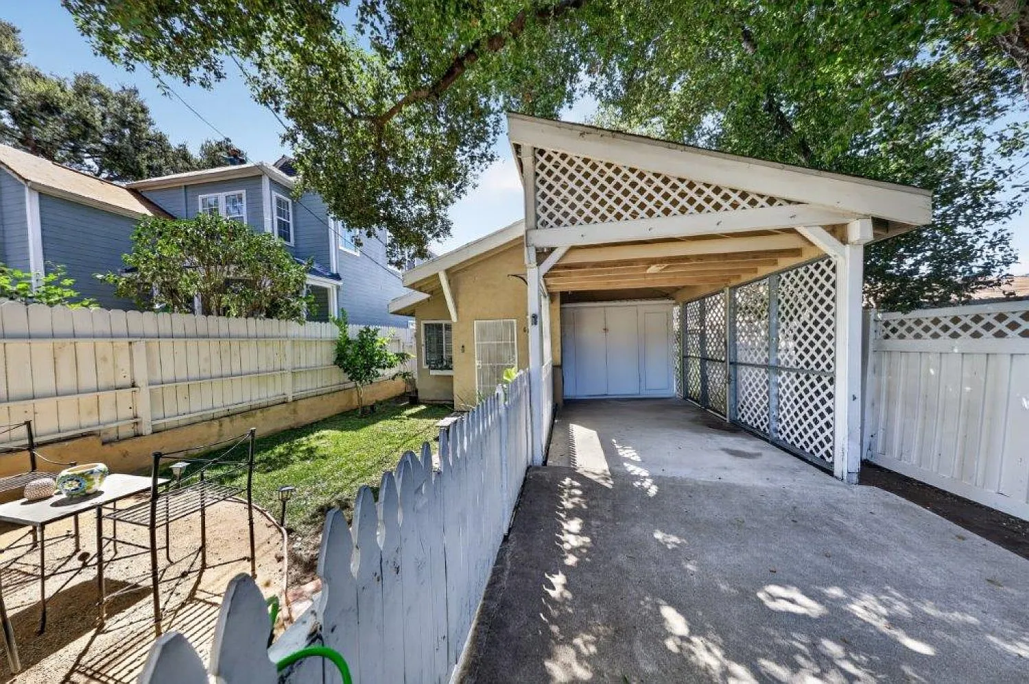 2 bed, 938 sqft, $3,750 — Photo 4