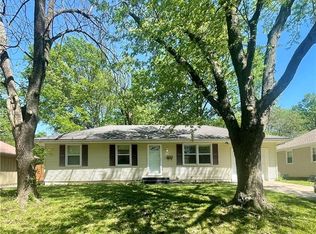 10407 Wallace Ave, Kansas City, MO 64134