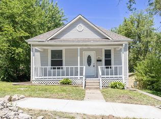 2821 Olive St, Saint Joseph, MO 64507