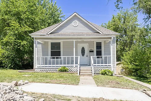 2821 Olive St Photo 1