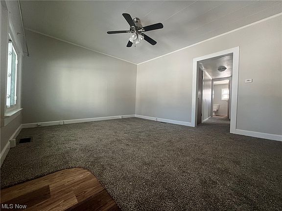 3rd image of 1282 Central Ave