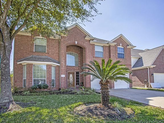 2nd image of 5118 Pin Oak Dr