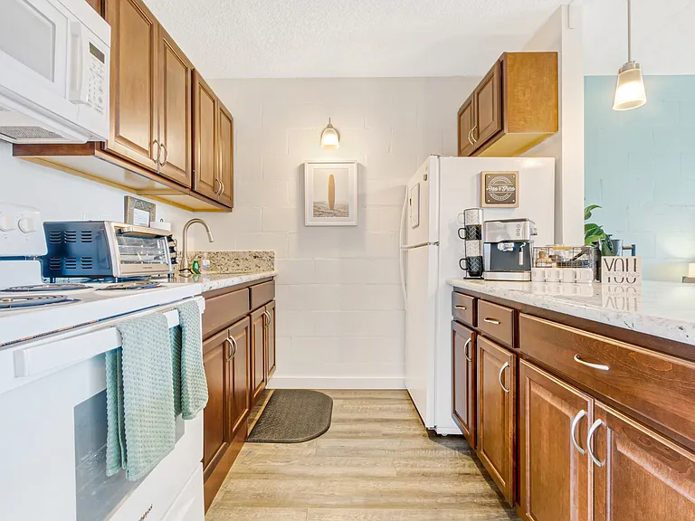 120 Hui Rd E #A-18 — Photo 5