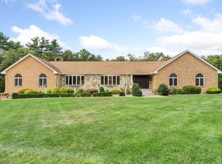 3 Esty Rd, Mendon, MA 01756