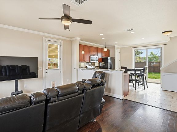 5th image of 1185 Springdale Rd