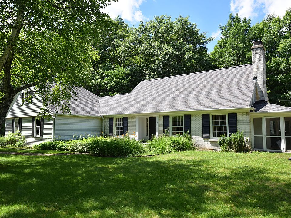 CHARMING CAPE COD