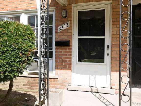 2nd image of 3212 Shenandoah Dr Unit 4-1