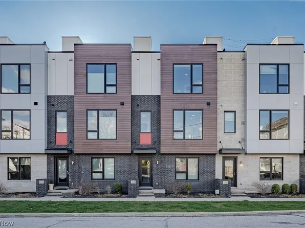 1228 W 70th St, Cleveland, OH 44102